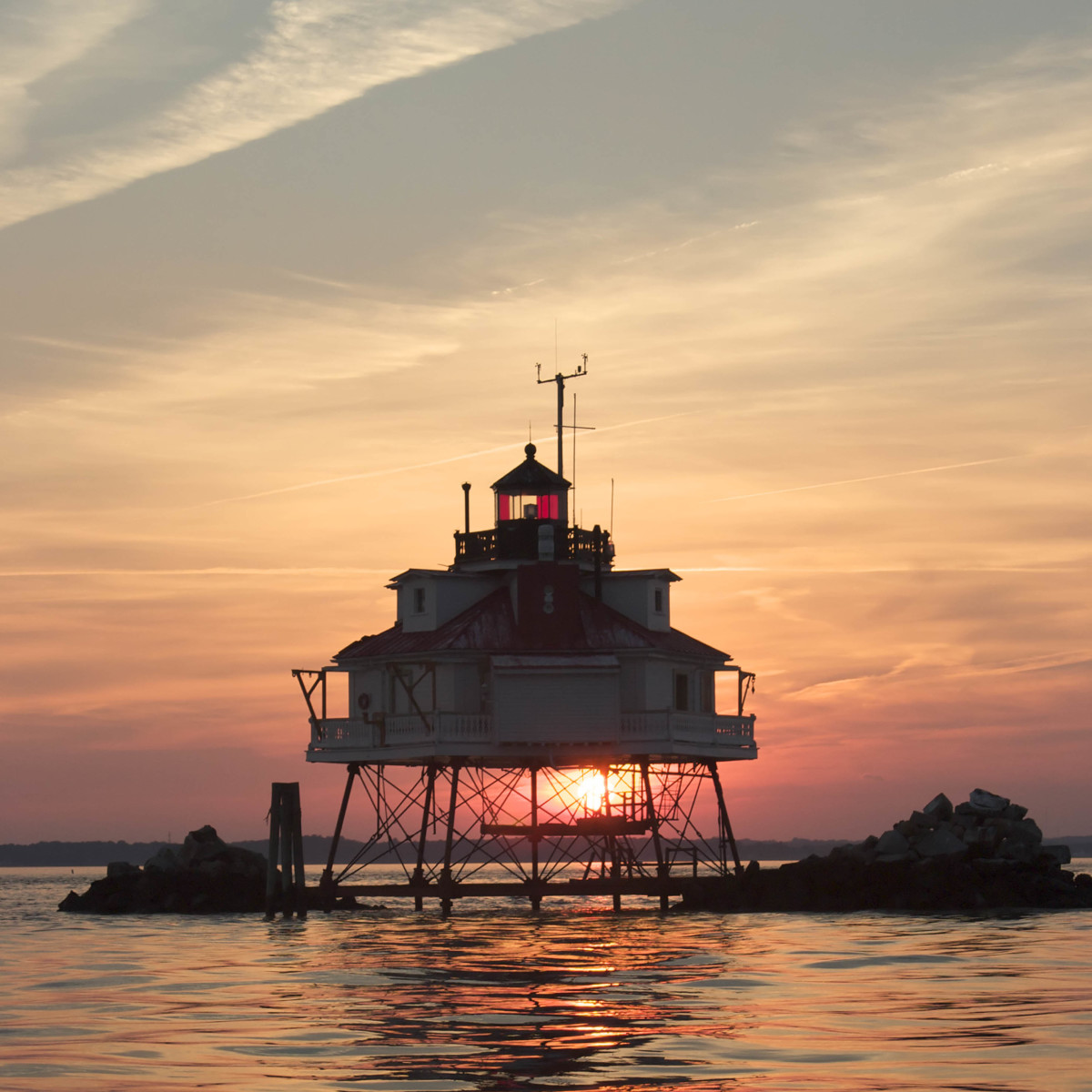 chesapeake bay lighthouse